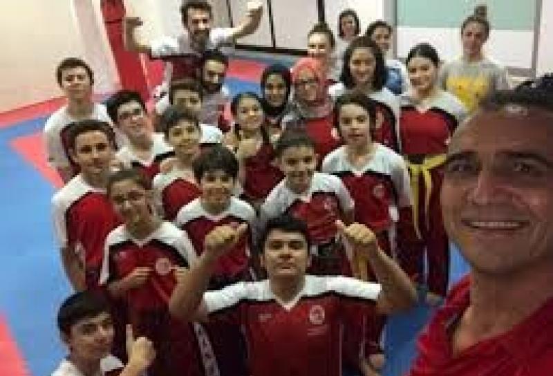 BURSA BİZİM SALON GENÇLİK VE SPOR KULÜBÜ